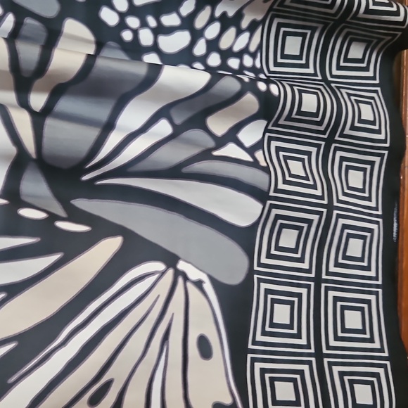 EUC Live & Let Live Top - Picture 5 of 5